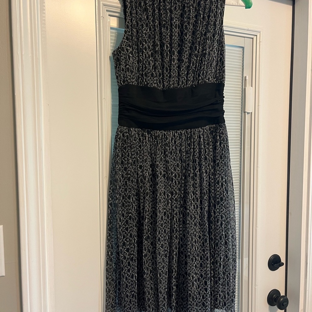 London Times Black and Gray Patterned Midi Dress